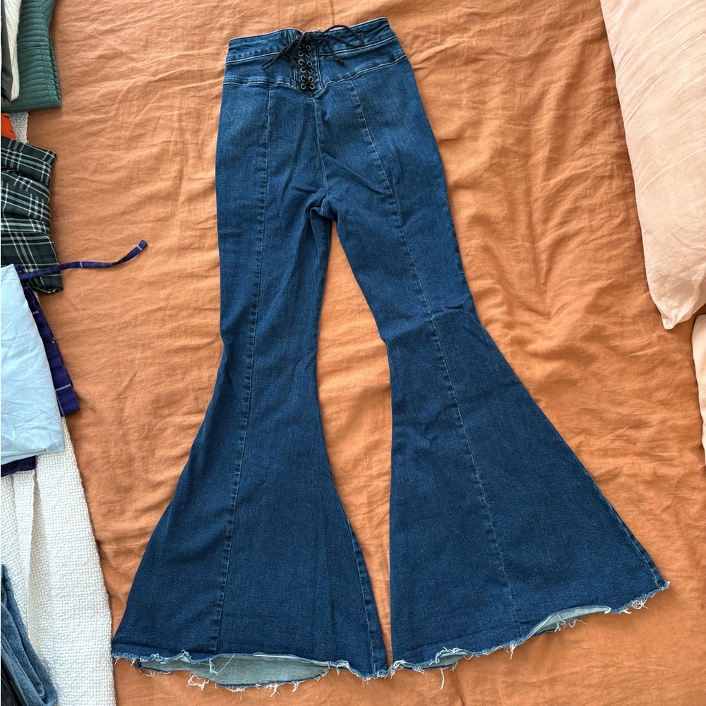 We The Free Crvy Super-High Rise Lace Under Flare Jeans - Picture 3 of 5